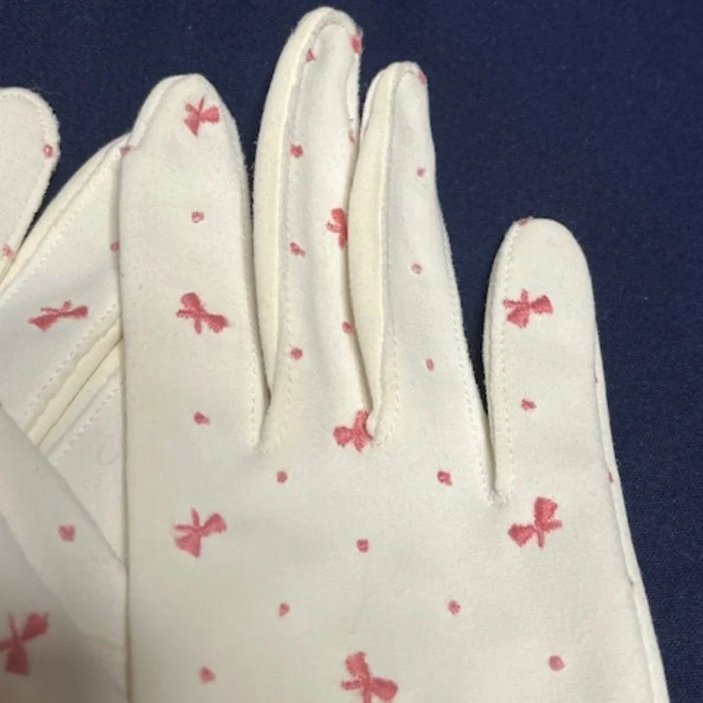 VTG Dressy White w/Pink Embroidered Ribbons Wristlet Gloves Petite Size 6